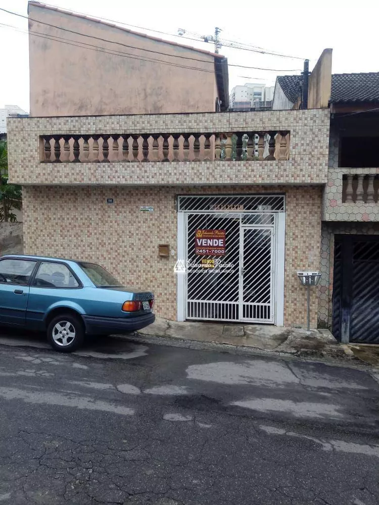 Sobrado à venda com 3 quartos, 160m² - Foto 1