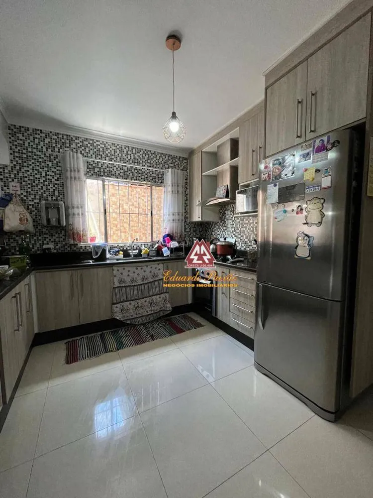 Sobrado, 3 quartos, 240 m² - Foto 2