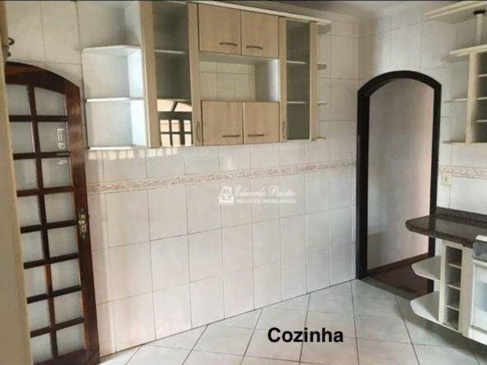 Casa à venda com 3 quartos, 150m² - Foto 3