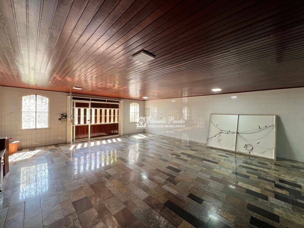Sobrado, 4 quartos, 450 m² - Foto 1