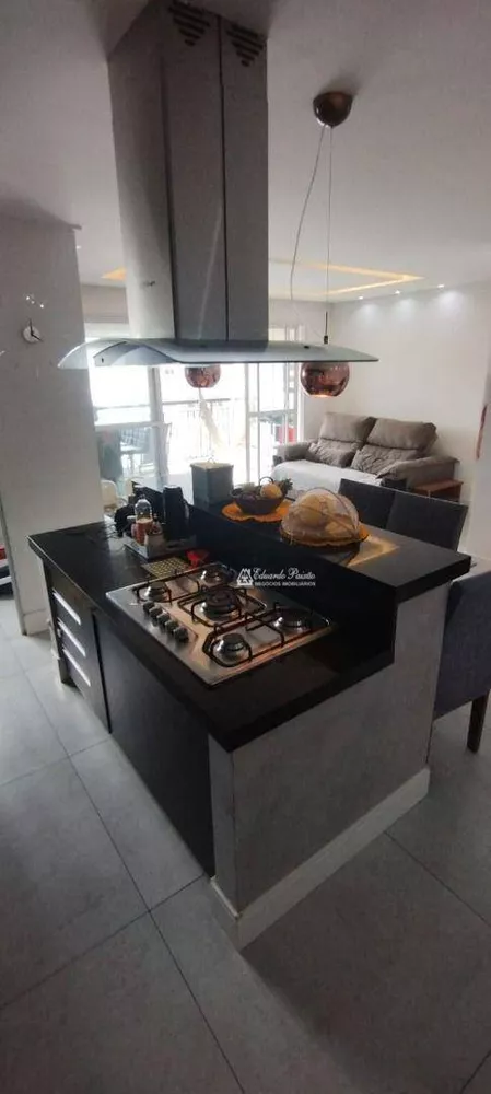 Apartamento à venda com 2 quartos, 79m² - Foto 3