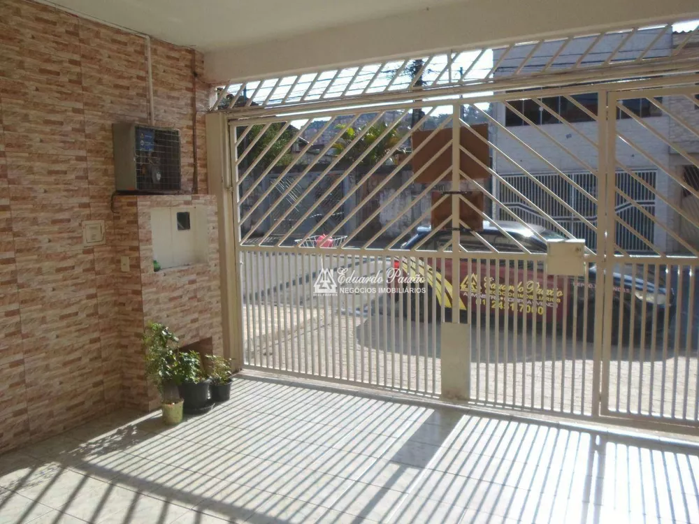 Sobrado à venda com 3 quartos, 180m² - Foto 3