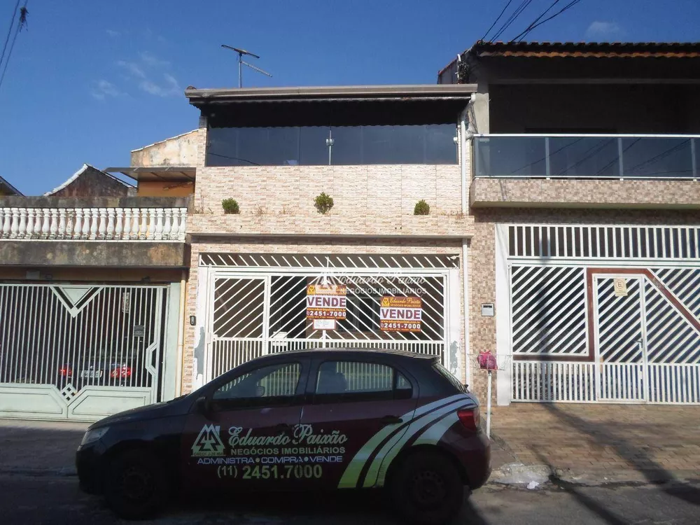 Sobrado à venda com 3 quartos, 180m² - Foto 1