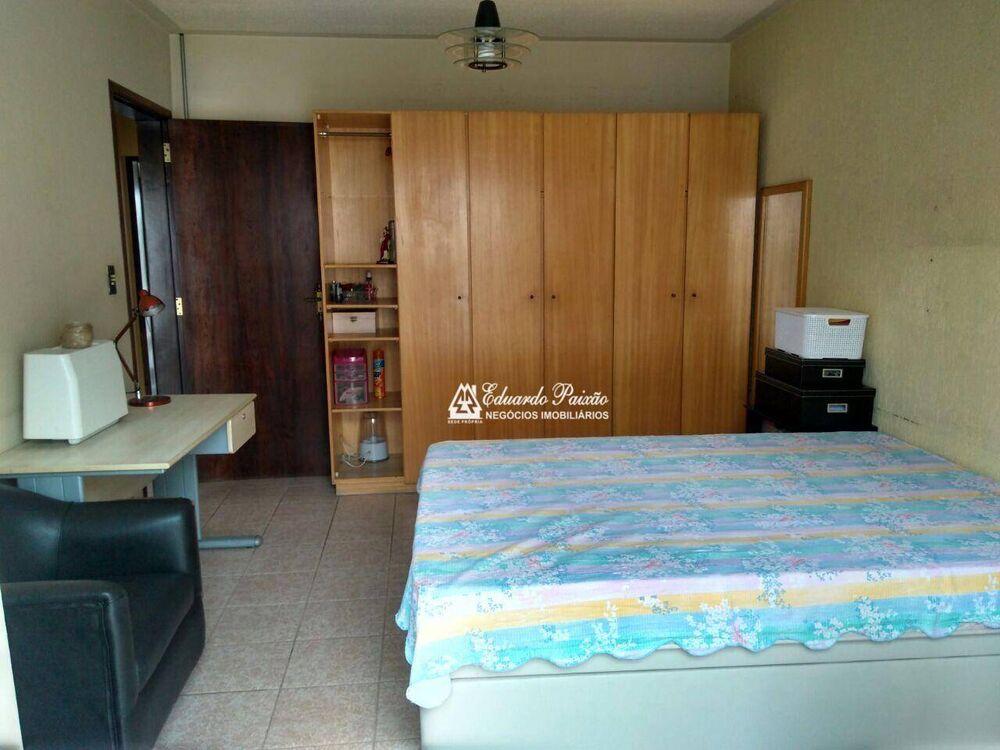 Sobrado, 3 quartos, 236 m² - Foto 2