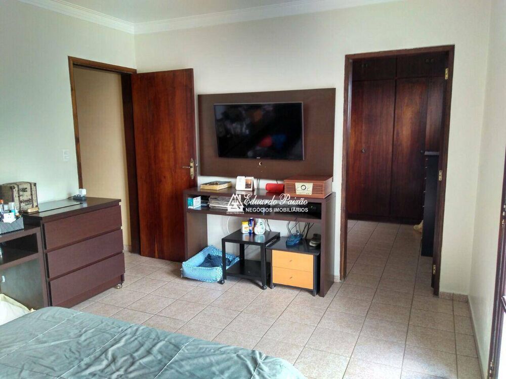 Sobrado, 3 quartos, 236 m² - Foto 9