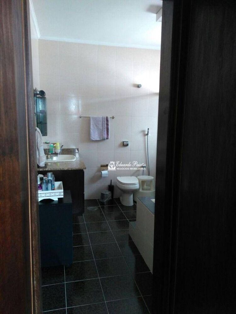 Sobrado, 3 quartos, 236 m² - Foto 4