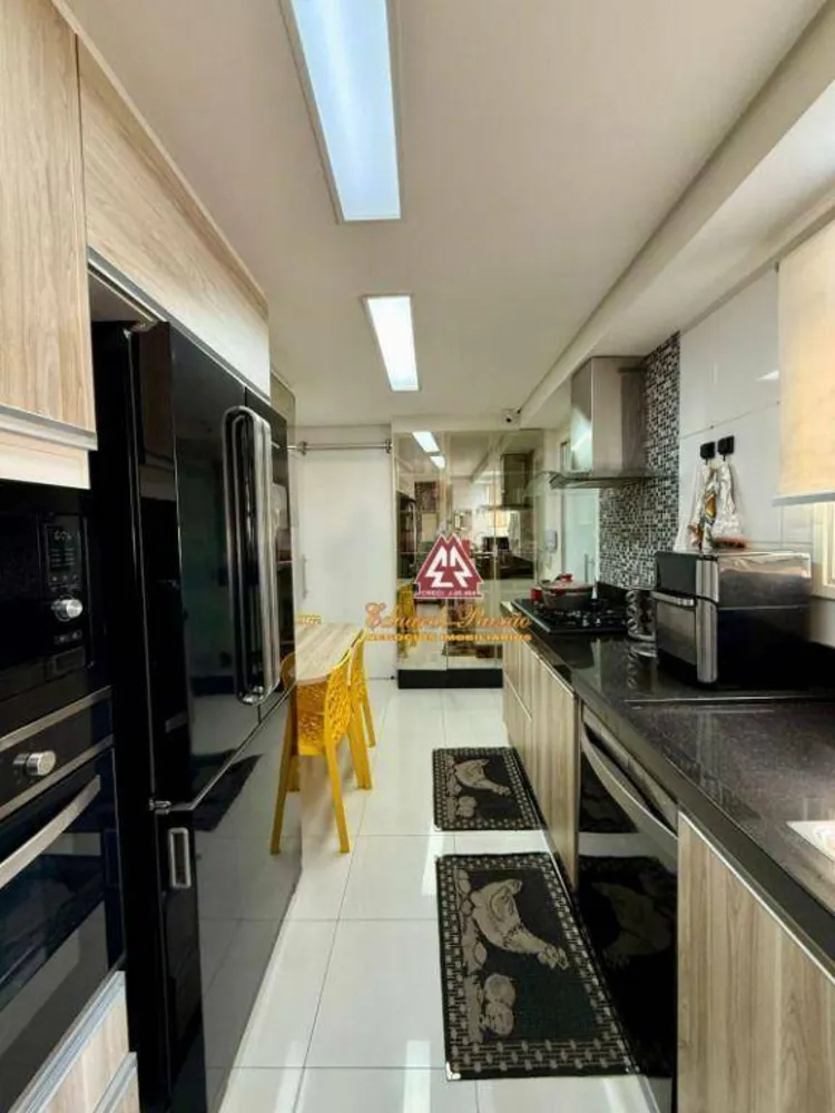 Apartamento, 4 quartos, 182 m² - Foto 2