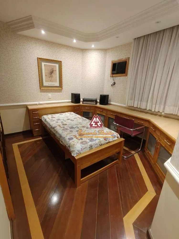 Apartamento, 3 quartos, 245 m² - Foto 2