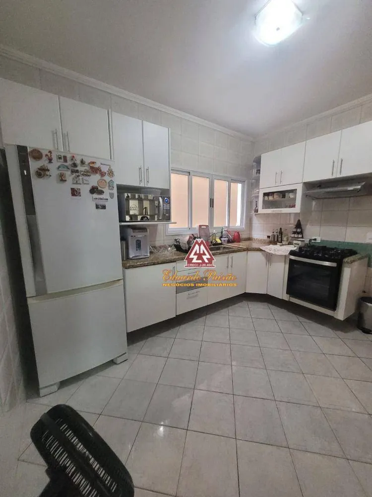 Sobrado, 3 quartos, 254 m² - Foto 3