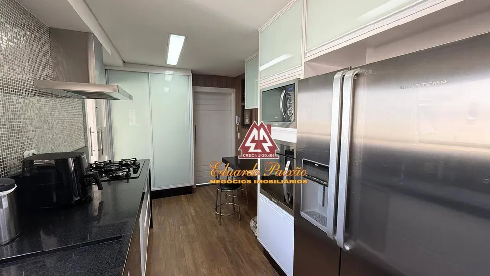 Apartamento, 3 quartos, 182 m² - Foto 2