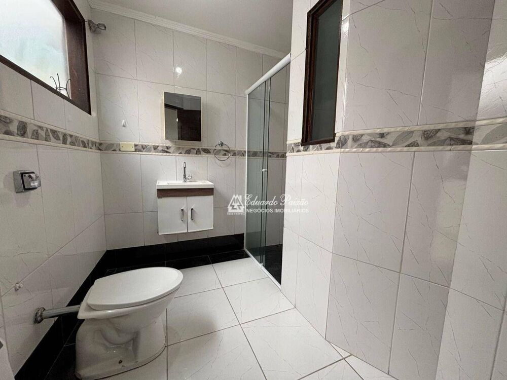 Sobrado à venda e aluguel com 3 quartos, 300m² - Foto 12