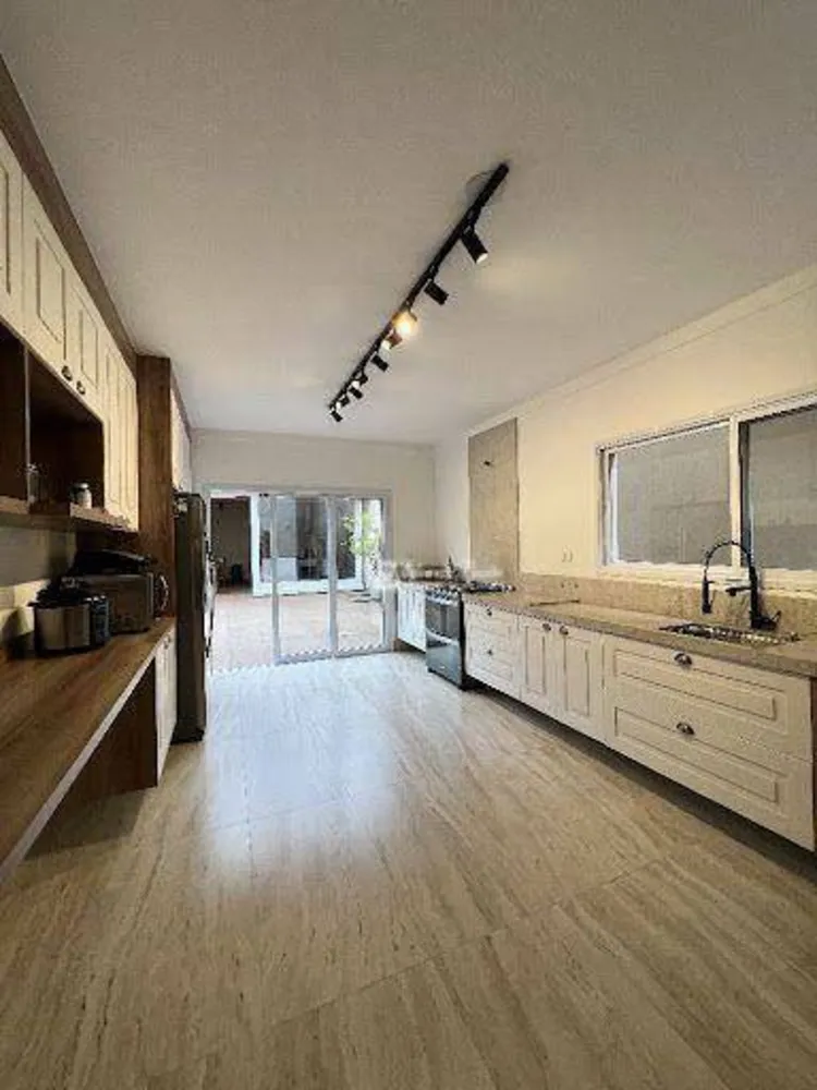 Sobrado, 4 quartos, 280 m² - Foto 8