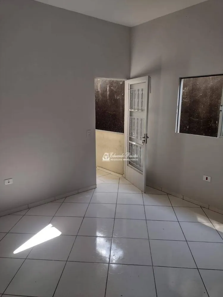 Casa, 4 quartos, 220 m² - Foto 1