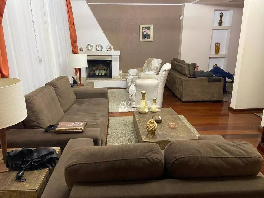 Sobrado à venda com 3 quartos, 295m² - Foto 2