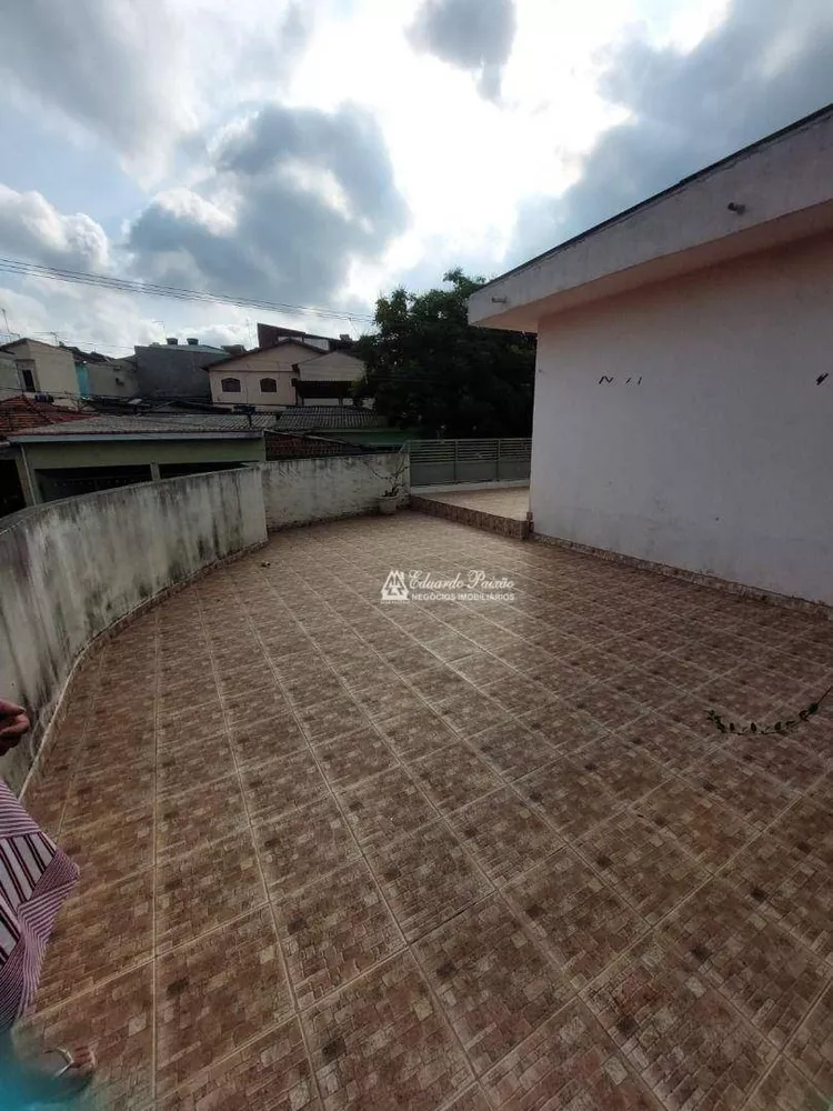 Sobrado à venda com 3 quartos, 304m² - Foto 1