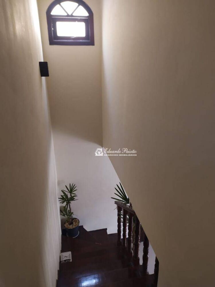 Sobrado, 3 quartos, 203 m² - Foto 1