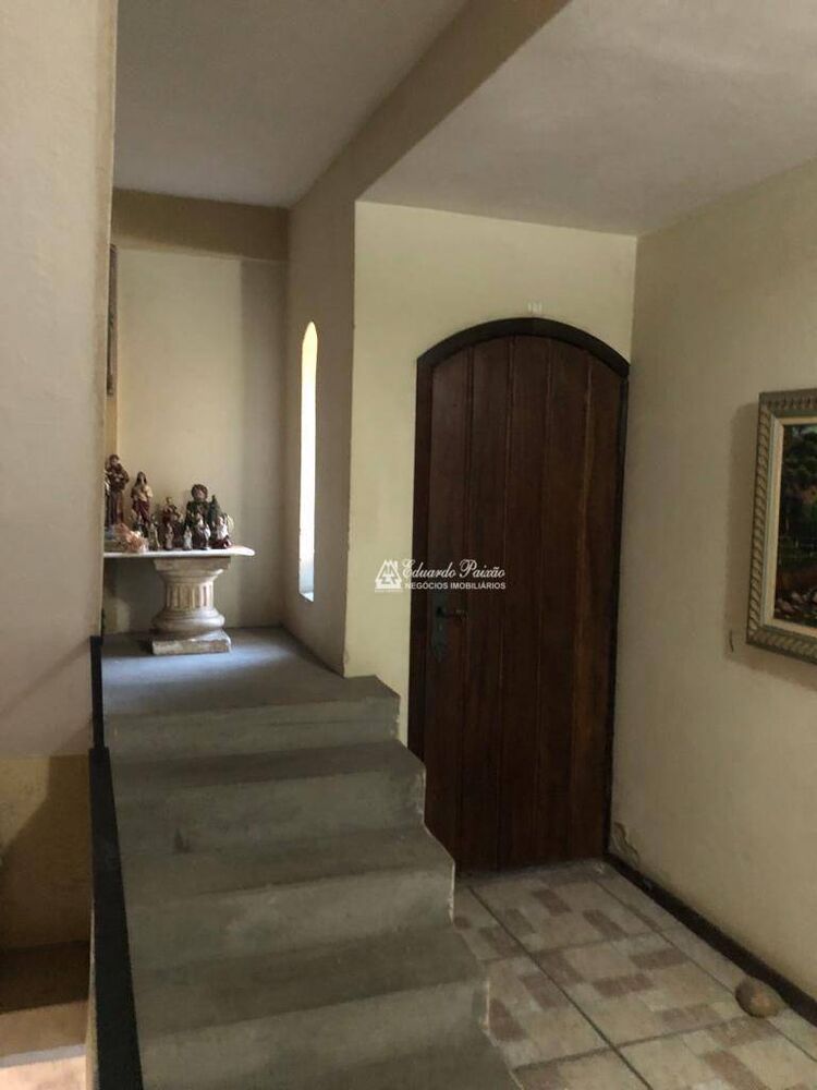 Sobrado, 4 quartos, 308 m² - Foto 1