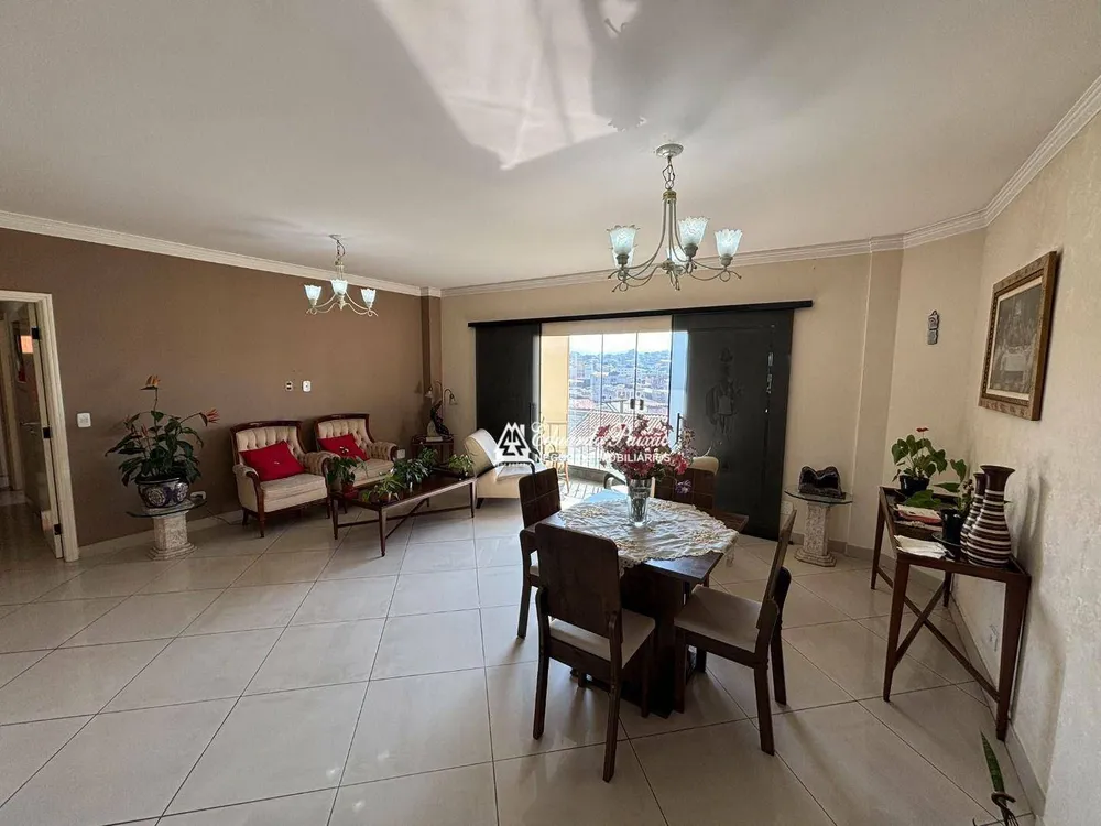 Apartamento, 3 quartos, 135 m² - Foto 2