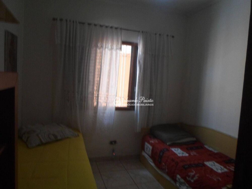 Casa, 3 quartos, 204 m² - Foto 2