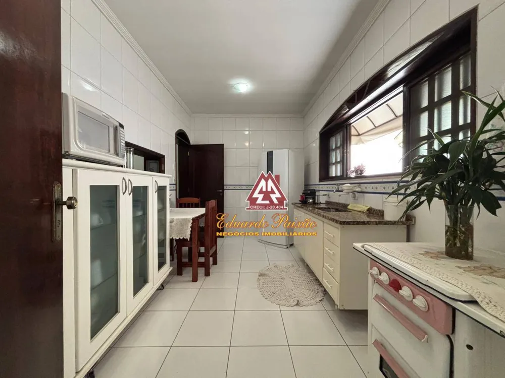 Casa, 3 quartos, 458 m² - Foto 1
