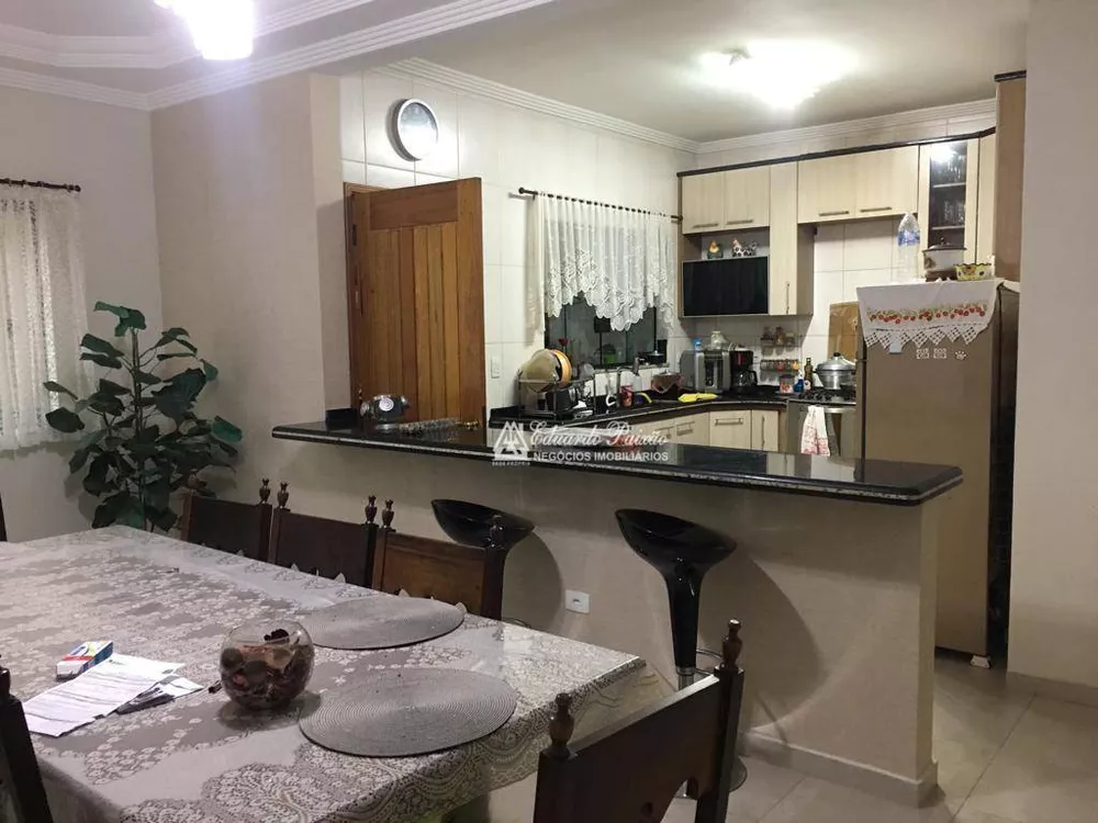 Sobrado à venda com 4 quartos, 159m² - Foto 2