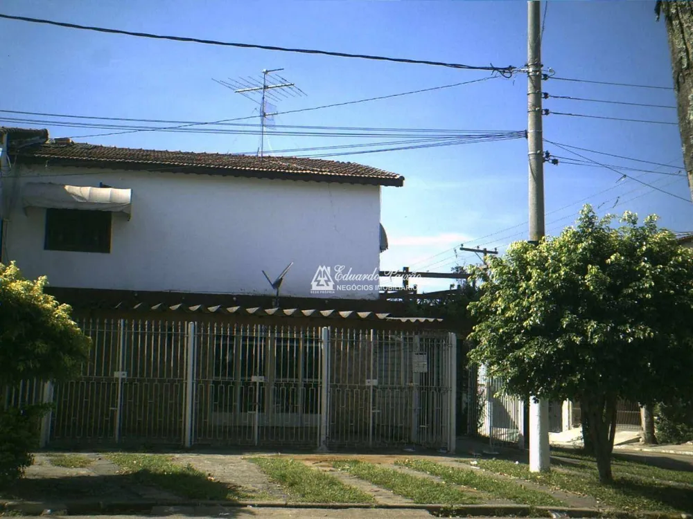 Sobrado, 6 quartos, 300 m² - Foto 1