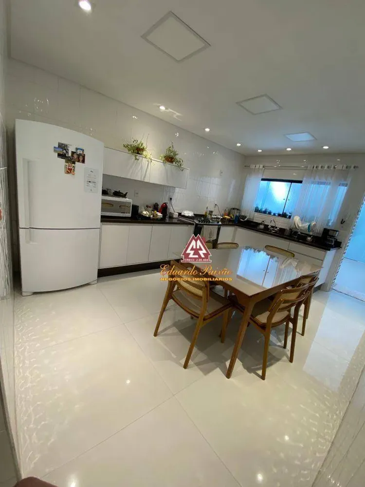 Sobrado, 4 quartos, 320 m² - Foto 3