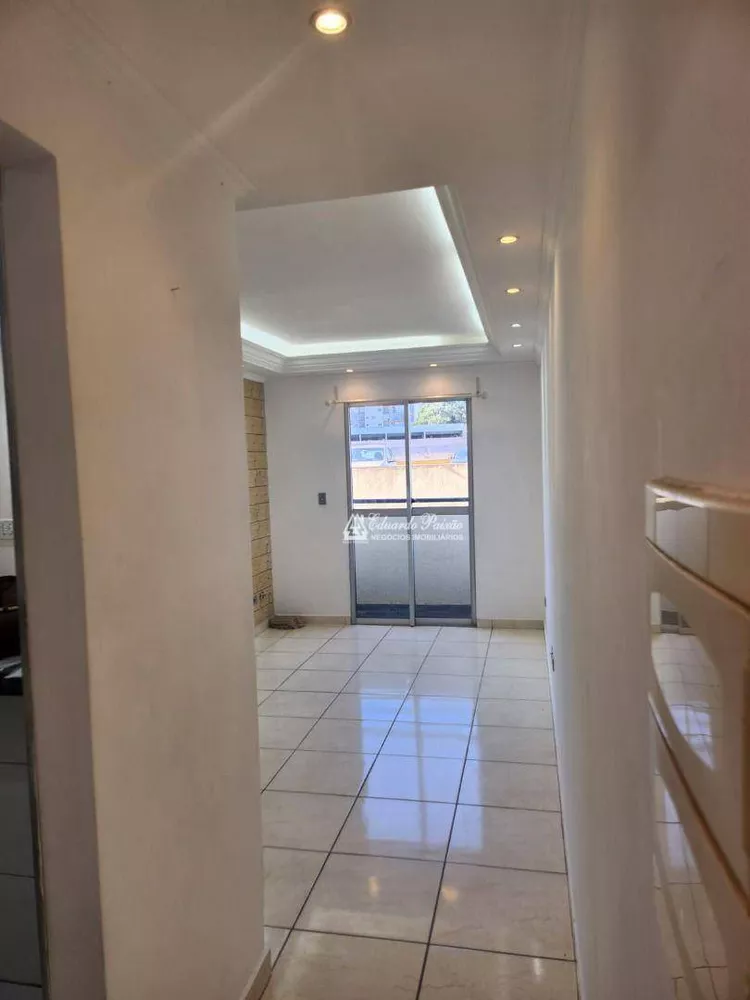 Apartamento à venda com 3 quartos, 63m² - Foto 3