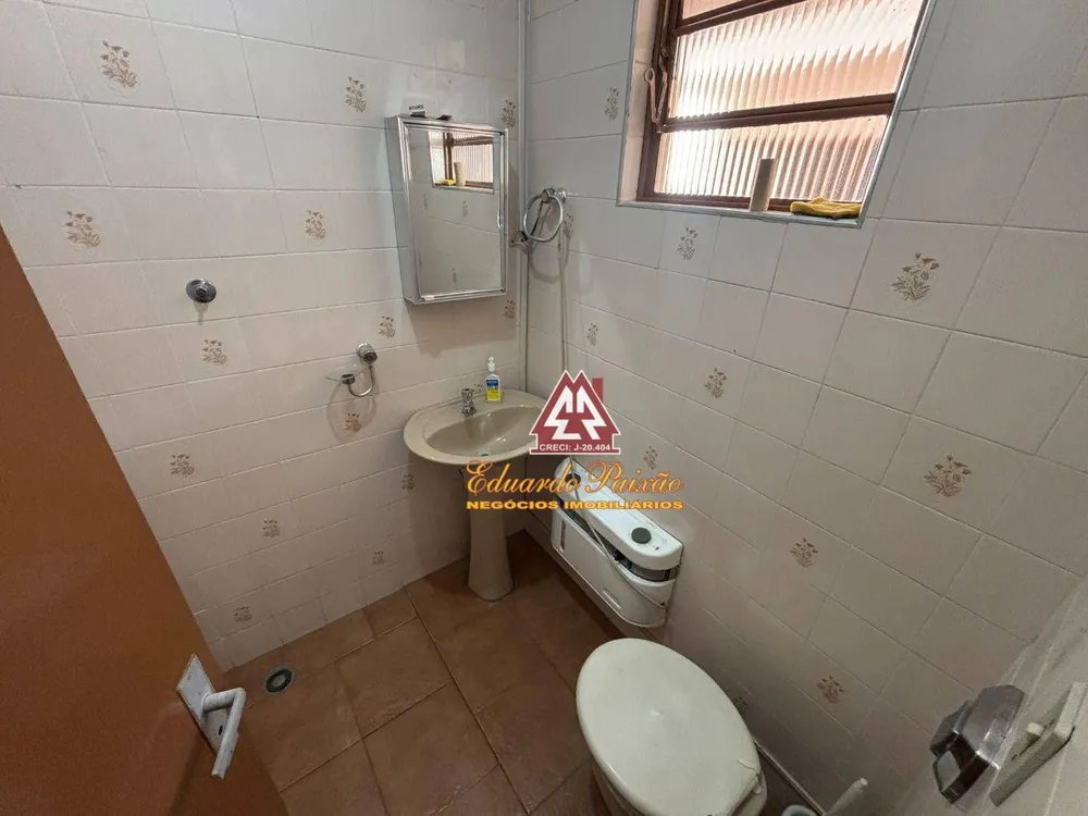 Casa, 3 quartos, 250 m² - Foto 3