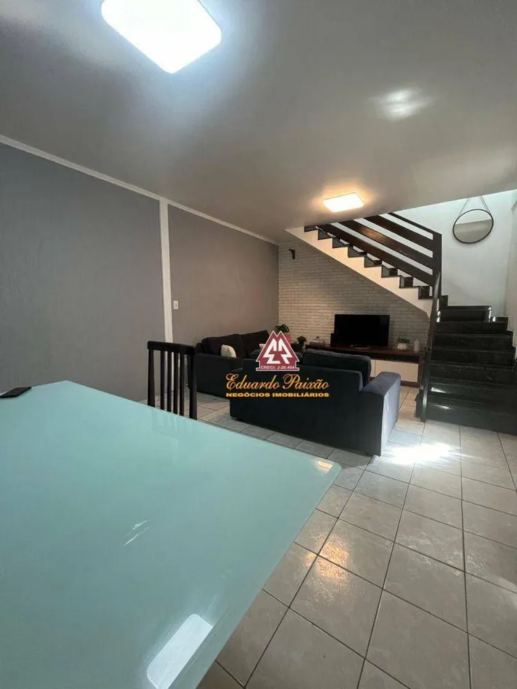 Sobrado, 5 quartos, 141 m² - Foto 1