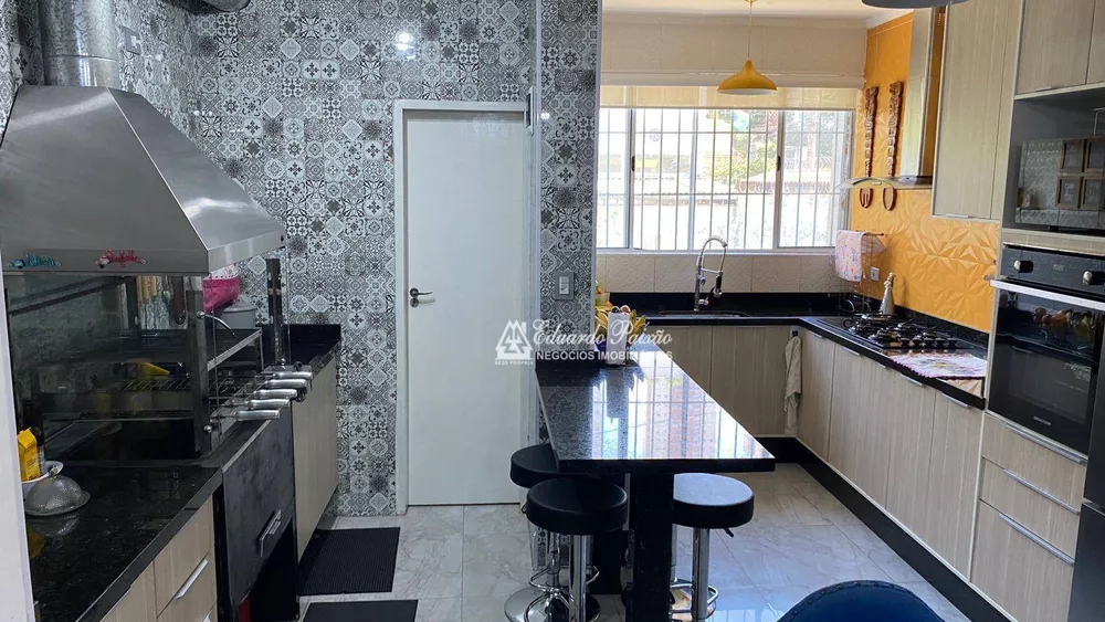 Sobrado à venda com 3 quartos, 132m² - Foto 3