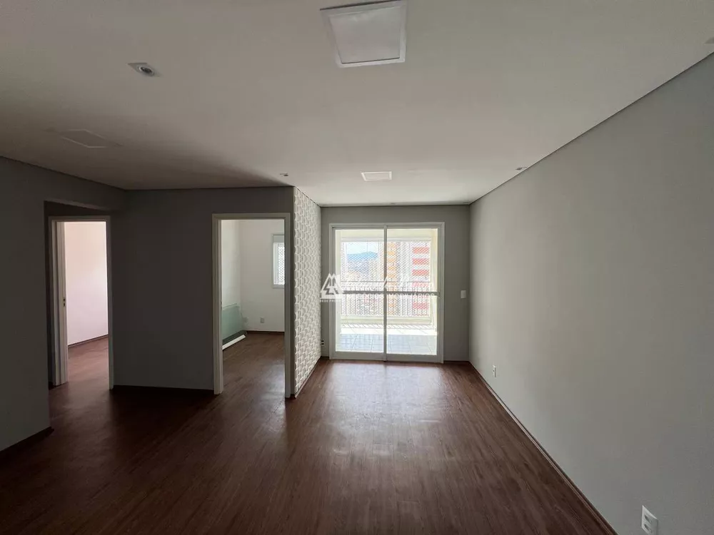 Apartamento à venda com 3 quartos, 81m² - Foto 1