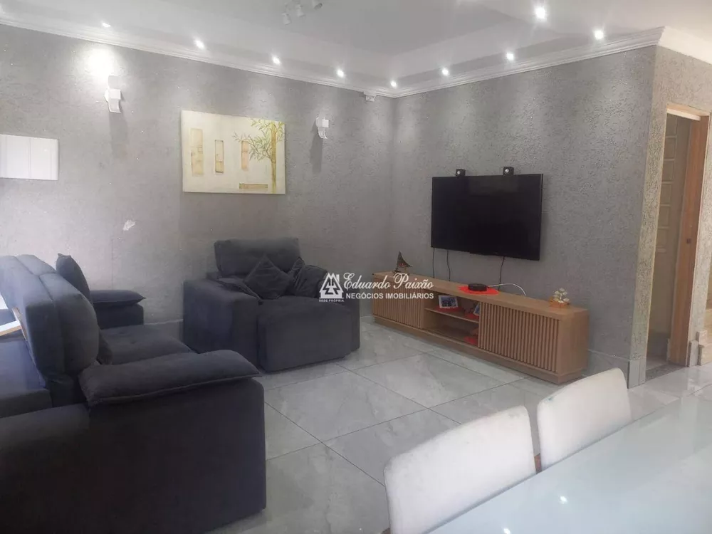 Sobrado à venda com 3 quartos, 119m² - Foto 1