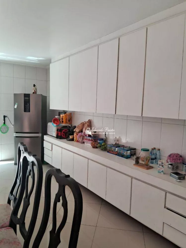 Sobrado à venda com 3 quartos, 310m² - Foto 4