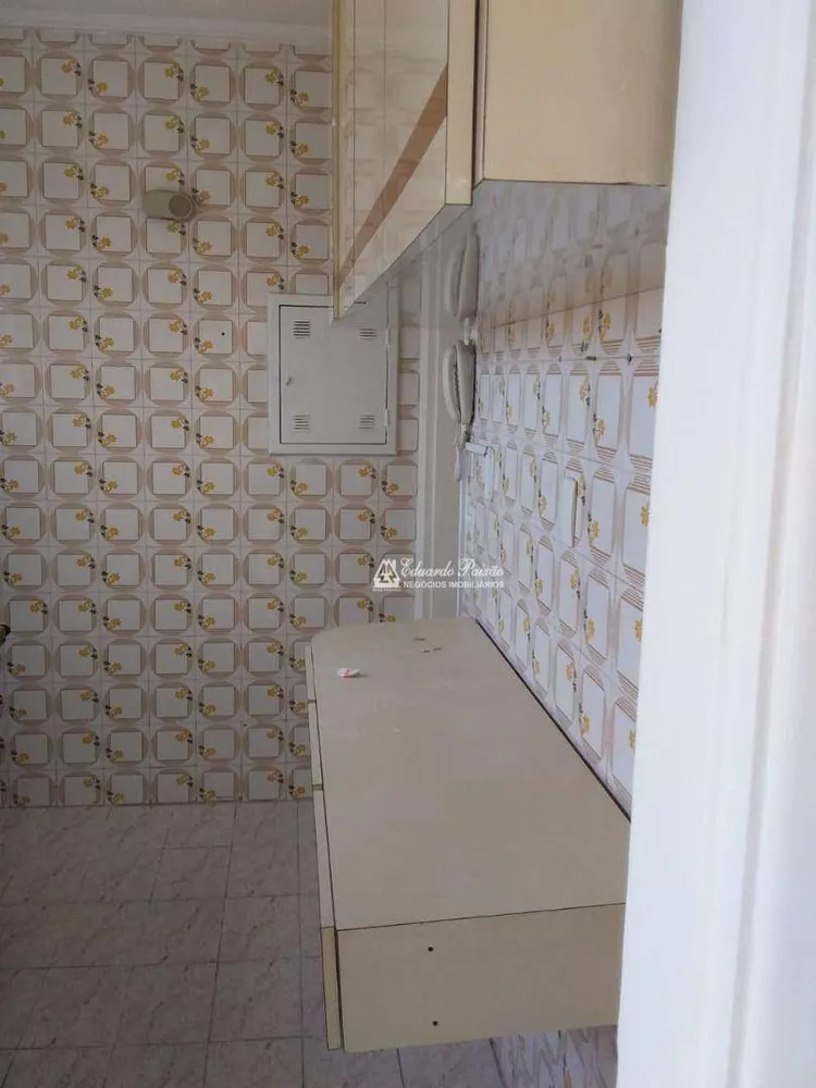 Apartamento à venda com 2 quartos, 62m² - Foto 3