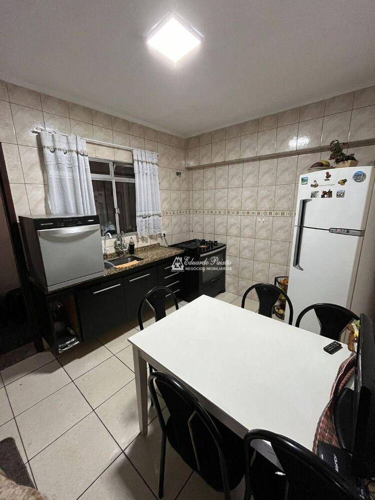 Casa, 4 quartos, 176 m² - Foto 3