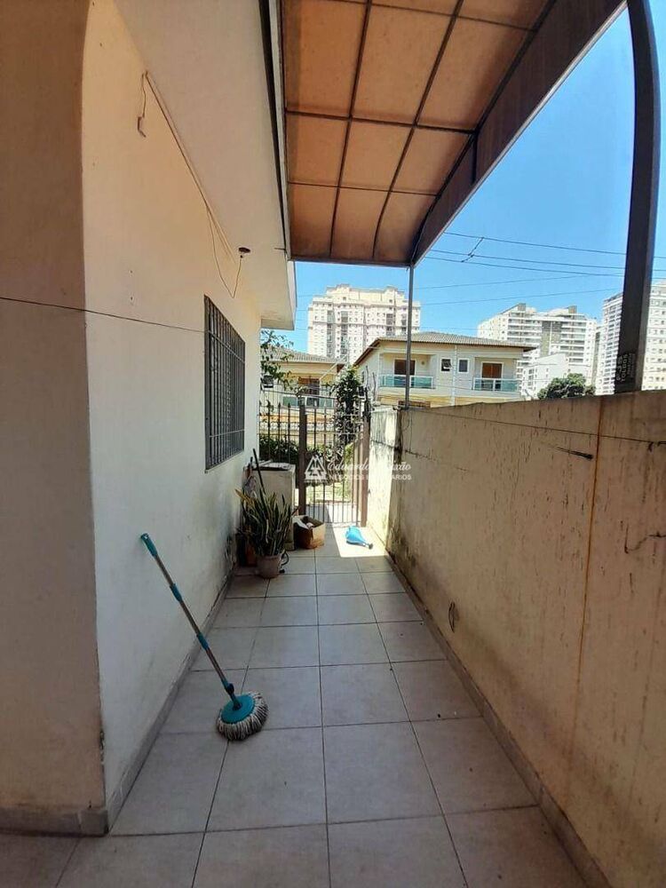Casa à venda e aluguel com 4 quartos, 200m² - Foto 3