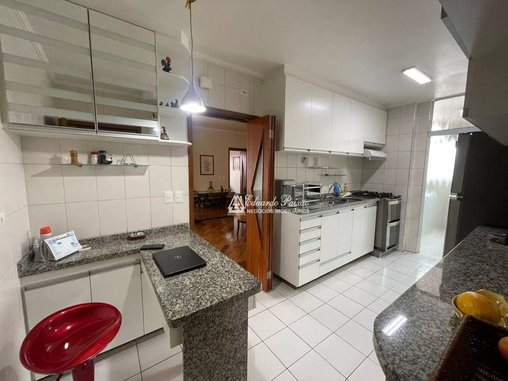 Apartamento à venda com 3 quartos, 115m² - Foto 2