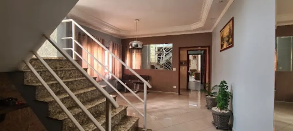 Sobrado, 3 quartos, 192 m² - Foto 1