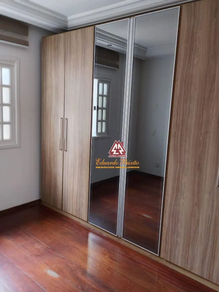 Casa, 3 quartos, 250 m² - Foto 13