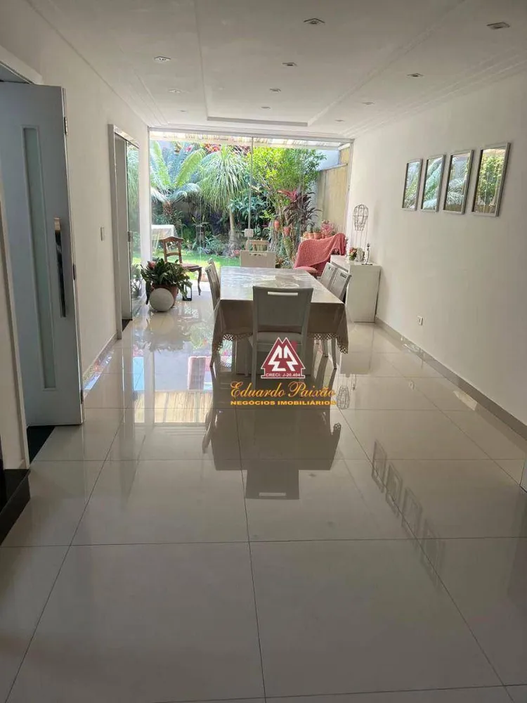 Sobrado, 3 quartos, 142 m² - Foto 2