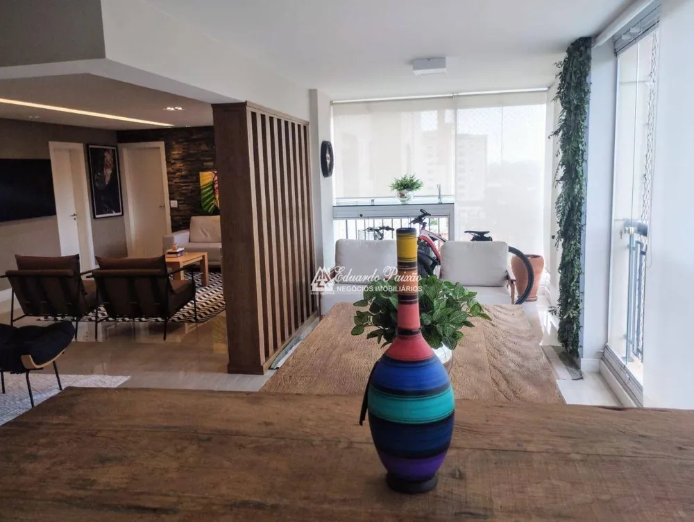 Apartamento, 3 quartos, 182 m² - Foto 2