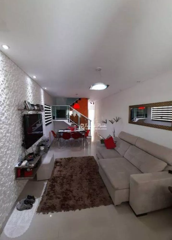 Sobrado à venda com 3 quartos, 129m² - Foto 1