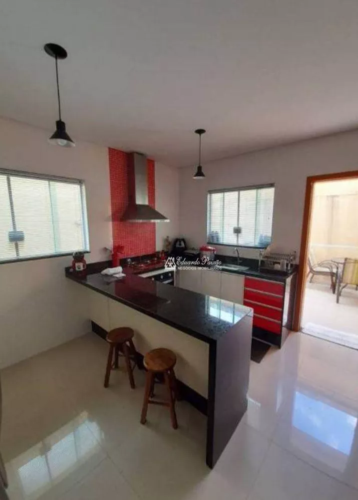 Sobrado à venda com 3 quartos, 129m² - Foto 3