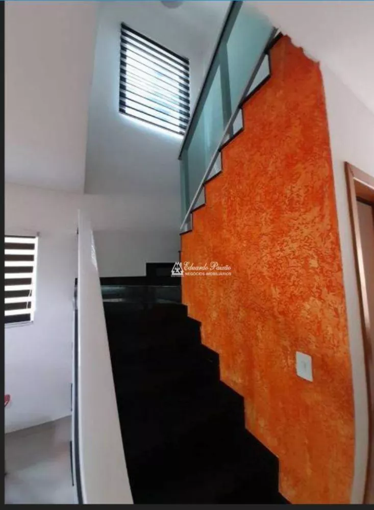 Sobrado à venda com 3 quartos, 129m² - Foto 2