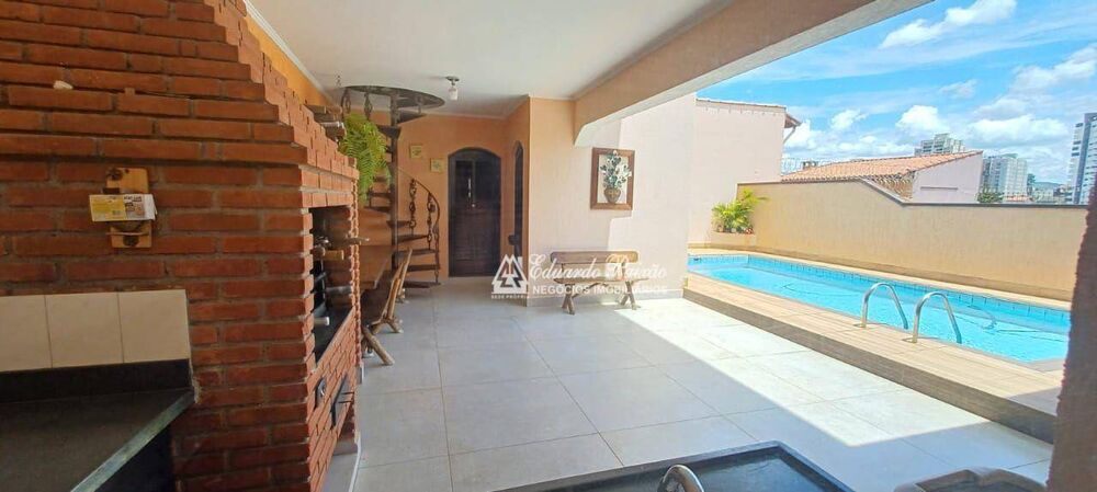 Casa, 3 quartos, 269 m² - Foto 2