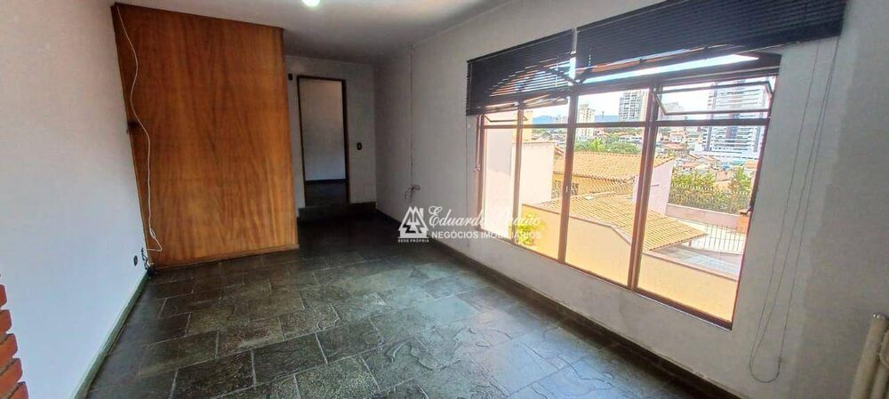 Casa, 3 quartos, 269 m² - Foto 1