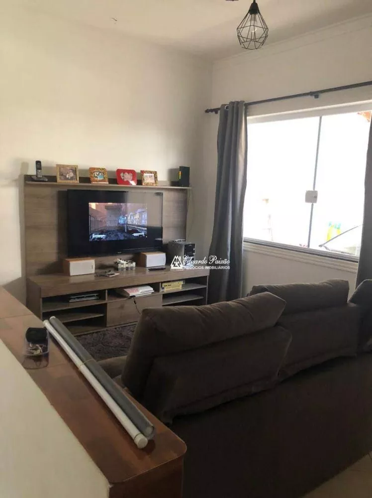 Sobrado à venda com 3 quartos, 100m² - Foto 2