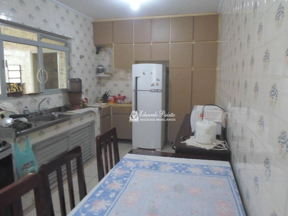 Sobrado, 3 quartos, 191 m² - Foto 2
