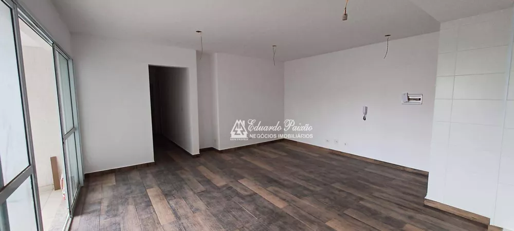 Apartamento à venda com 3 quartos, 99m² - Foto 4